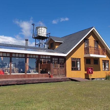 Готель Hosteria Lago Del Toro Torres del Paine National Park Екстер'єр фото