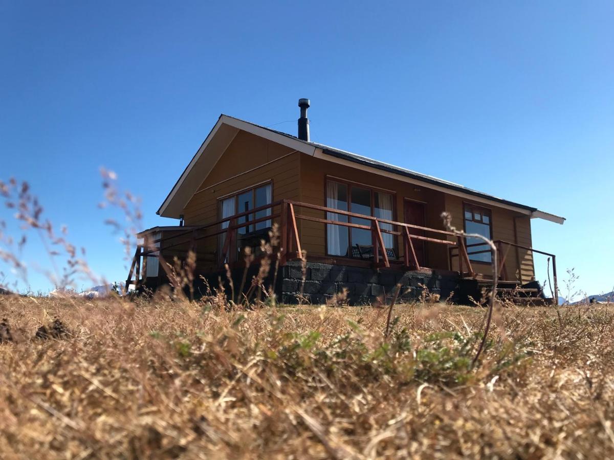 Готель Hosteria Lago Del Toro Torres del Paine National Park Екстер'єр фото